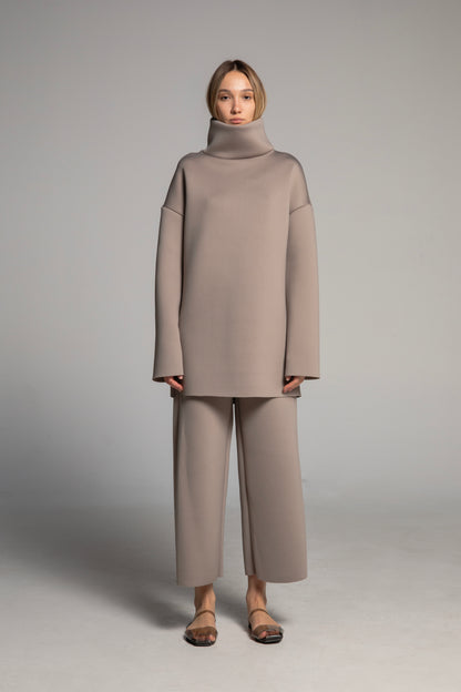 Lola Turtleneck